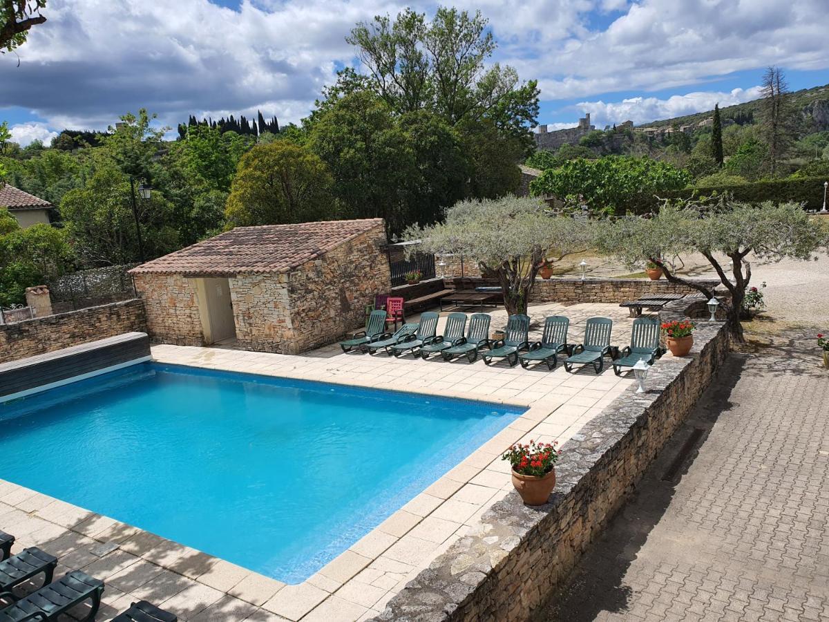 Logis Hotel Restaurant L'Escarbille Saint-Martin-dʼArdèche Bagian luar foto