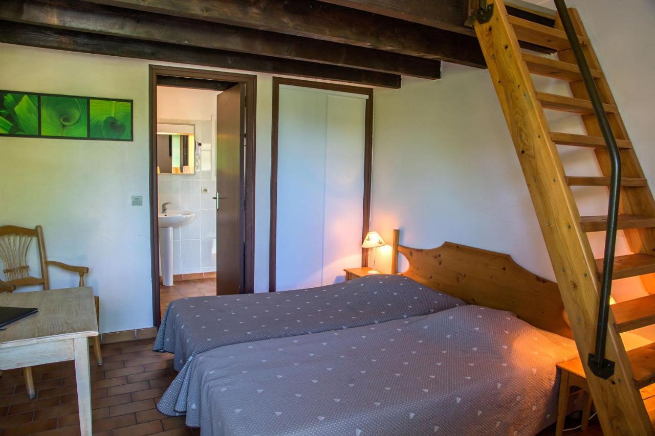 Logis Hotel Restaurant L'Escarbille Saint-Martin-dʼArdèche Bagian luar foto